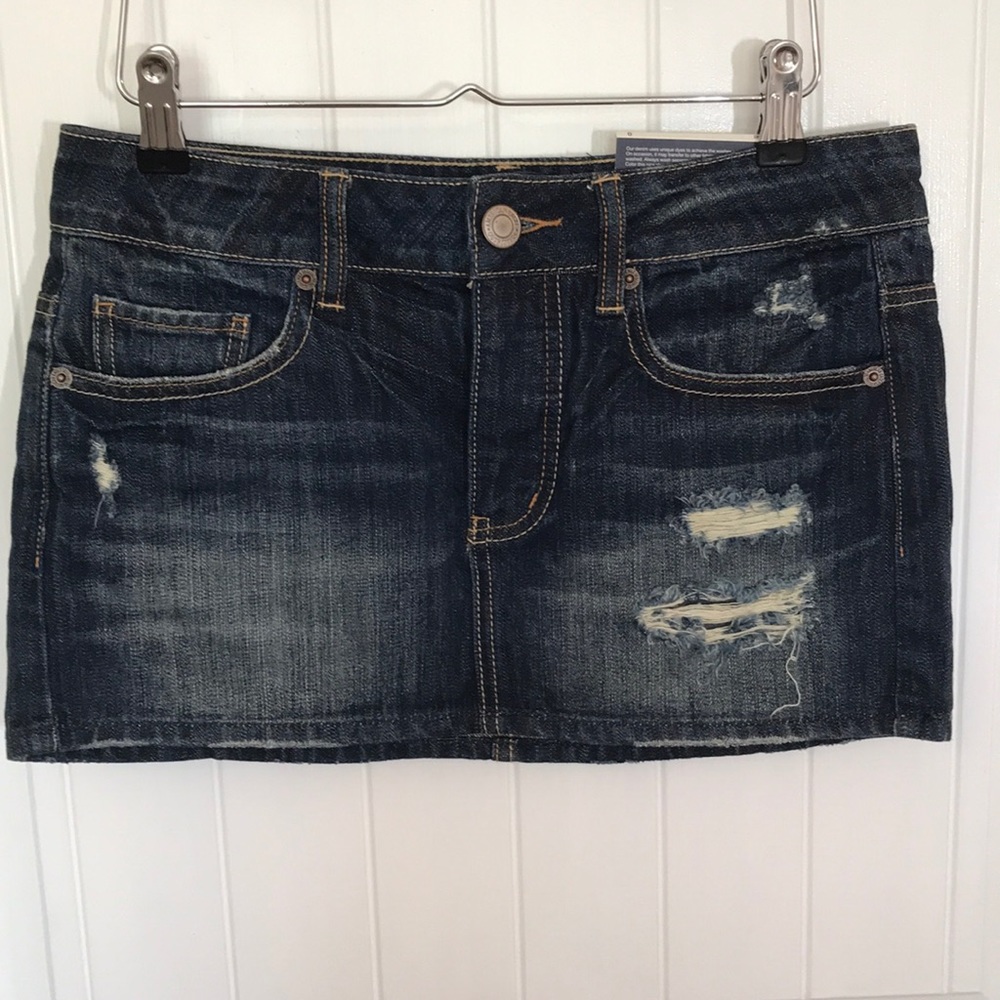 American eagle denim mini skirt distressed Jean